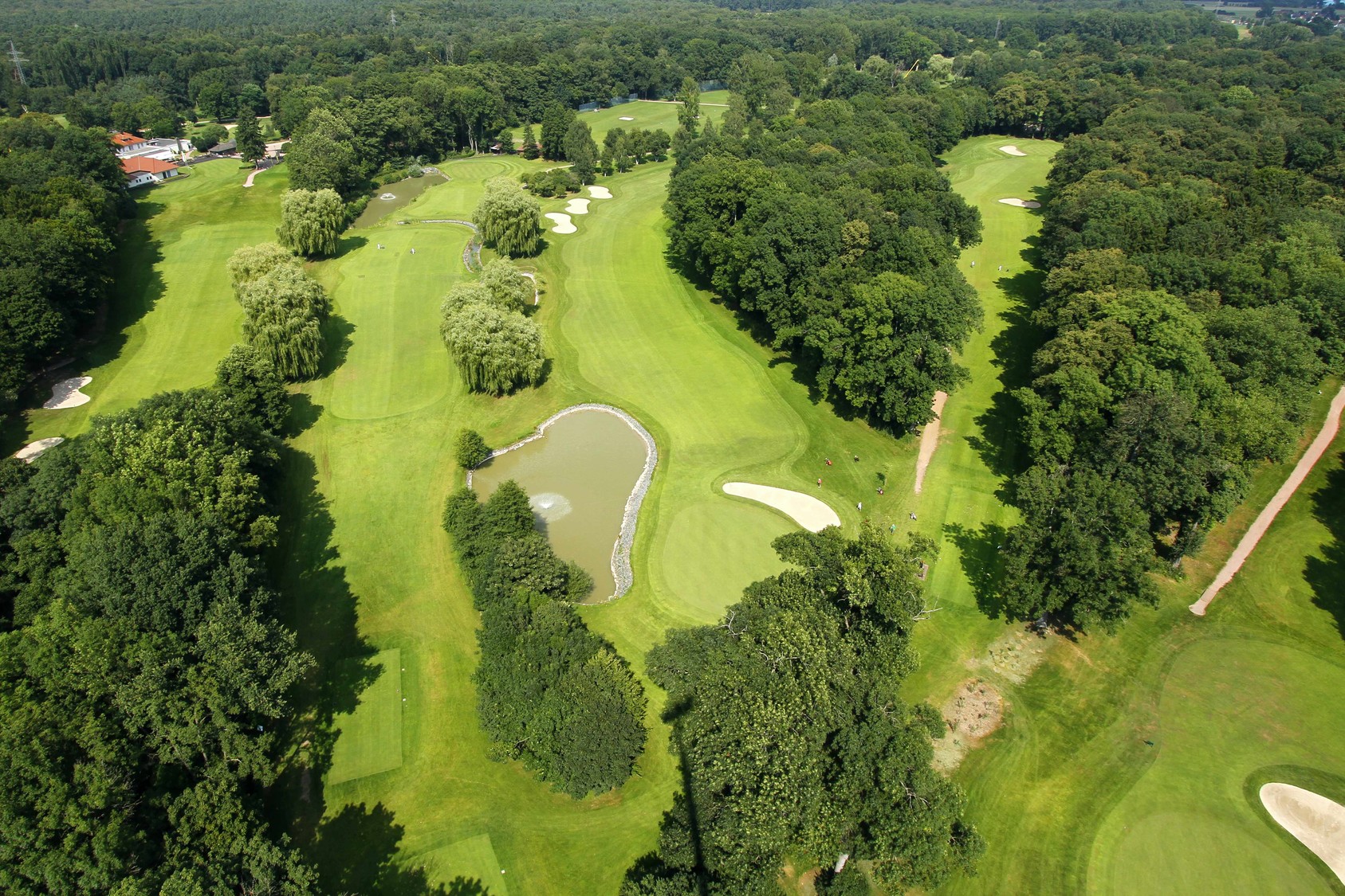 Luftaufnahme des Golfplatzes des Golfclubs Hanau-Wilhelmsbad